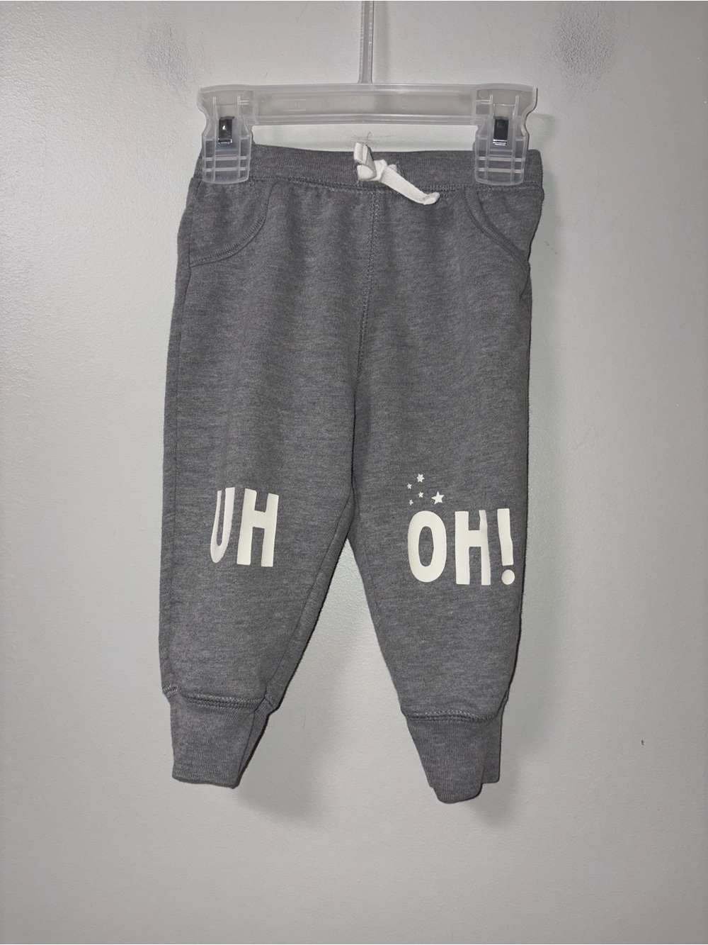 Cat & Jack Gray Uh Oh! Graphic Joggers Boys 6-9M